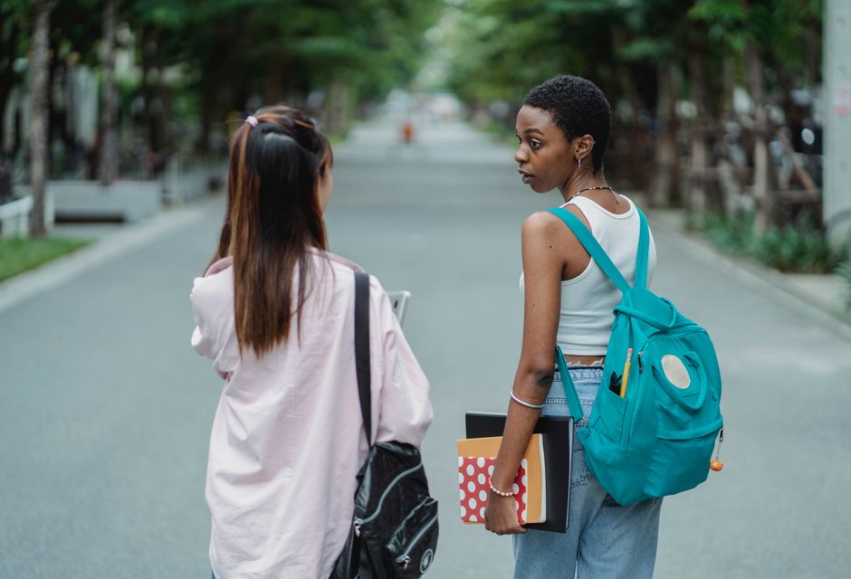 Chime vs SoFi banking for college students